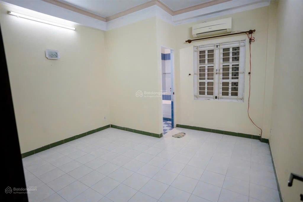 Cho thuê nhà có gara oto  lê văn duyệt  bình thạnh  4,2x21m  2 lầu