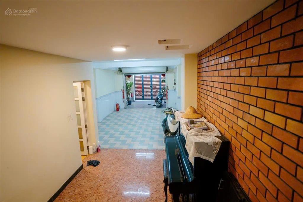 Cho thuê nhà có gara oto  lê văn duyệt  bình thạnh  4,2x21m  2 lầu