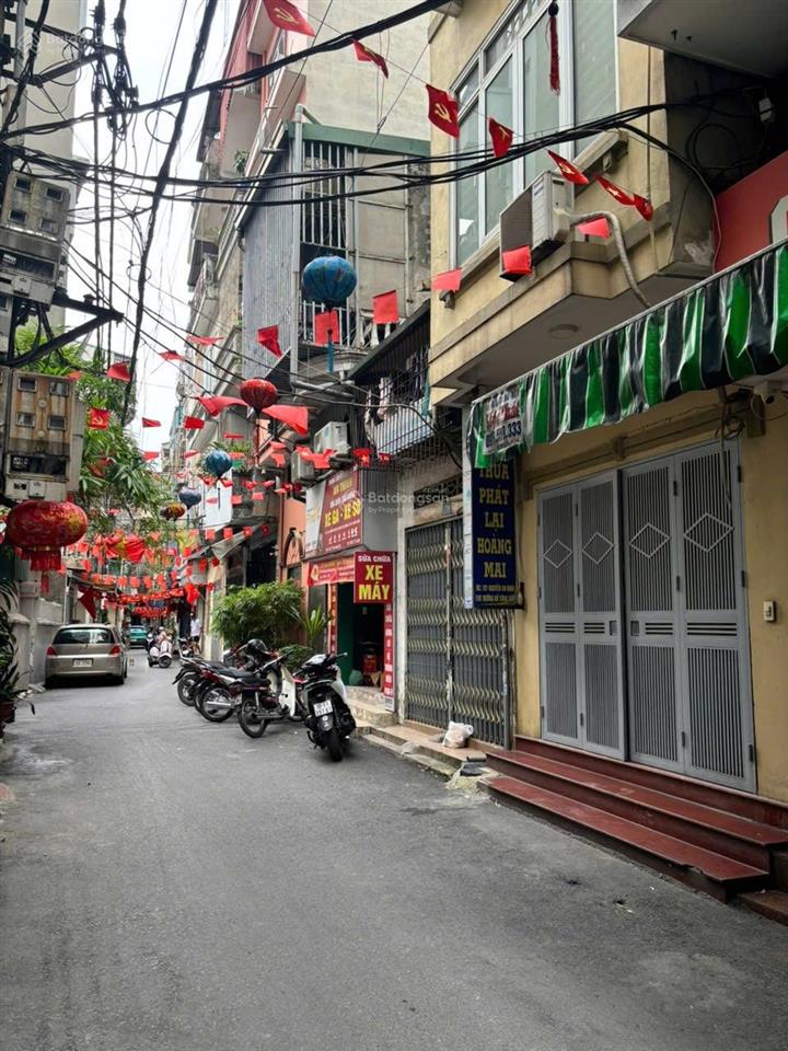 Chính chủ! mặt đường bờ sông sét  một mặt phố, mặt ngõ sau ô tô tránh  45m2*5 tầng  vỉa hè kd.