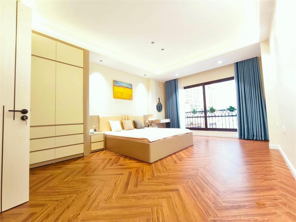 Nhà đẹp phố phân lô lê trọng tấn  6 tầng thang máy*50m²*4m mt  khu vực dân trí cao