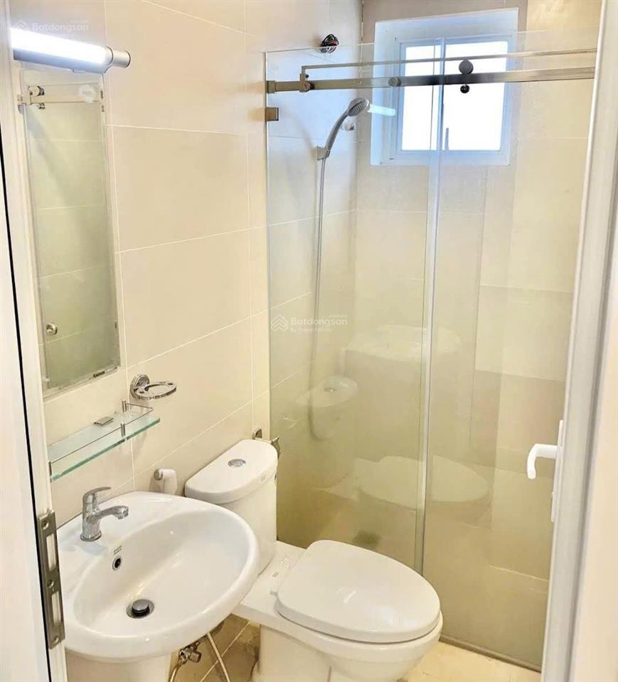 Chính chủ bán chung cư flc green 18 phạm hùng mĩ đình. căn 2 ngủ 2 vs giá dưới 4 tỉ bao phí.