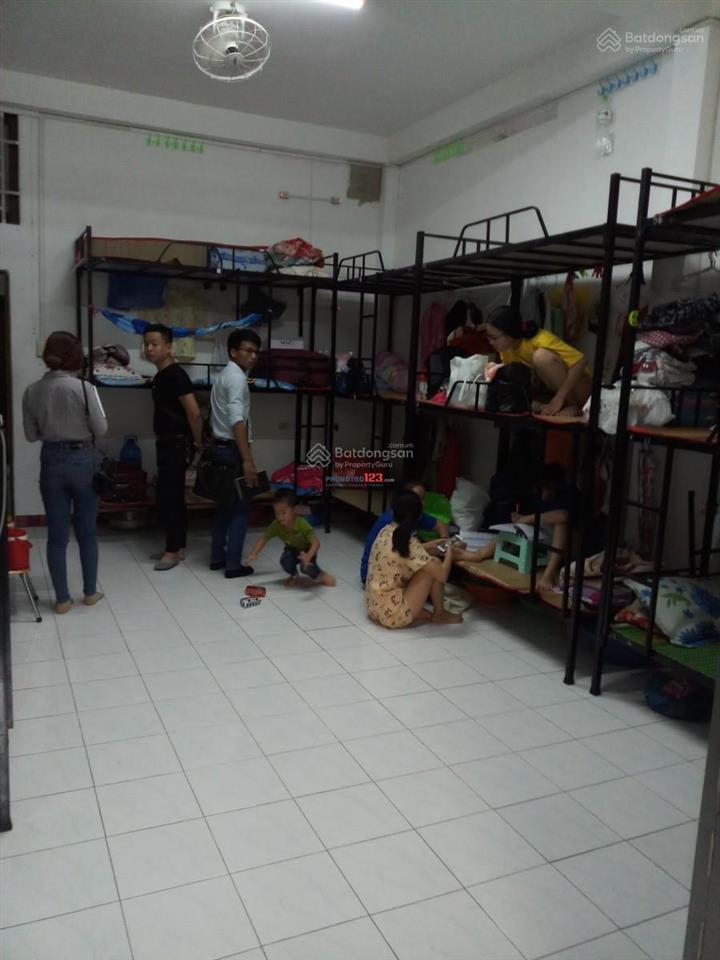 Cho thuê phòng trọ homestay ngõ 413 hoàng quốc việt phòng 4 ng/ phòng. giá 1tr750k/tháng bao dv