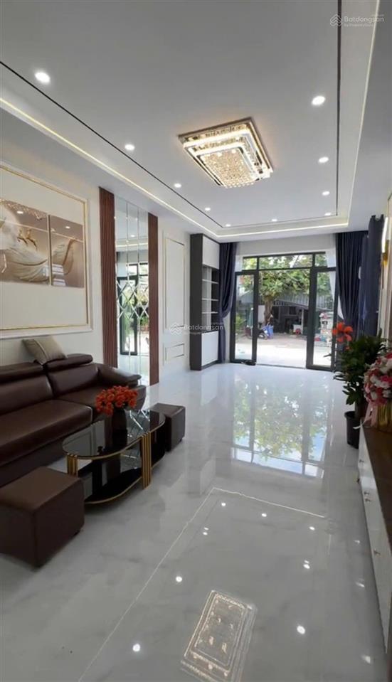 Cần bán gấp nhà cấp 4 (90m2) sổ riêng, xã tân kiên bình chánh