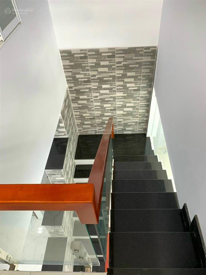 Nhà nằm gần vòng xoay an lạc, giá 1tỷ150 (52m2) sổ hồng riêng. bao sang tên