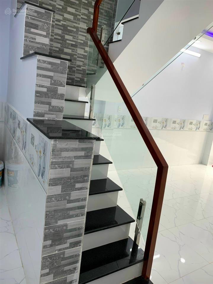 Nhà nằm gần vòng xoay an lạc, giá 1tỷ150 (52m2) sổ hồng riêng. bao sang tên