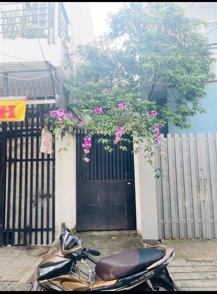 Bán nhà quận 7  giá trị đất cao, vị trí đẹp