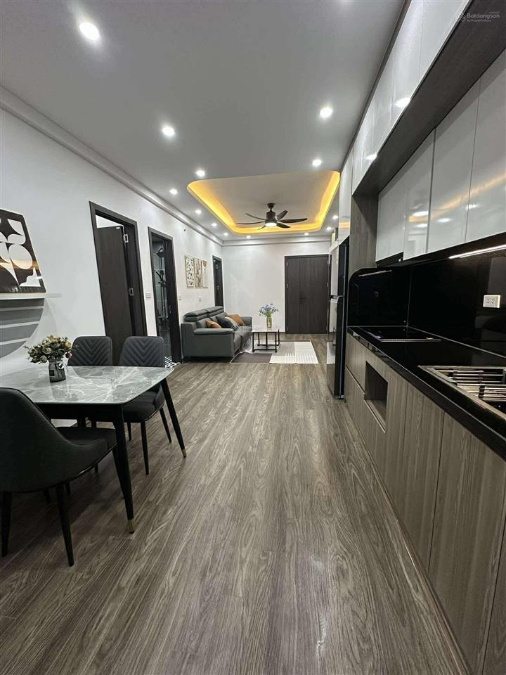 Bán căn hộ cc hadinco 5 ngõ 622 minh khai  hbt  hn. dt 65m2 2pn 2vs. giá 6 tỷ.  0983 282 ***