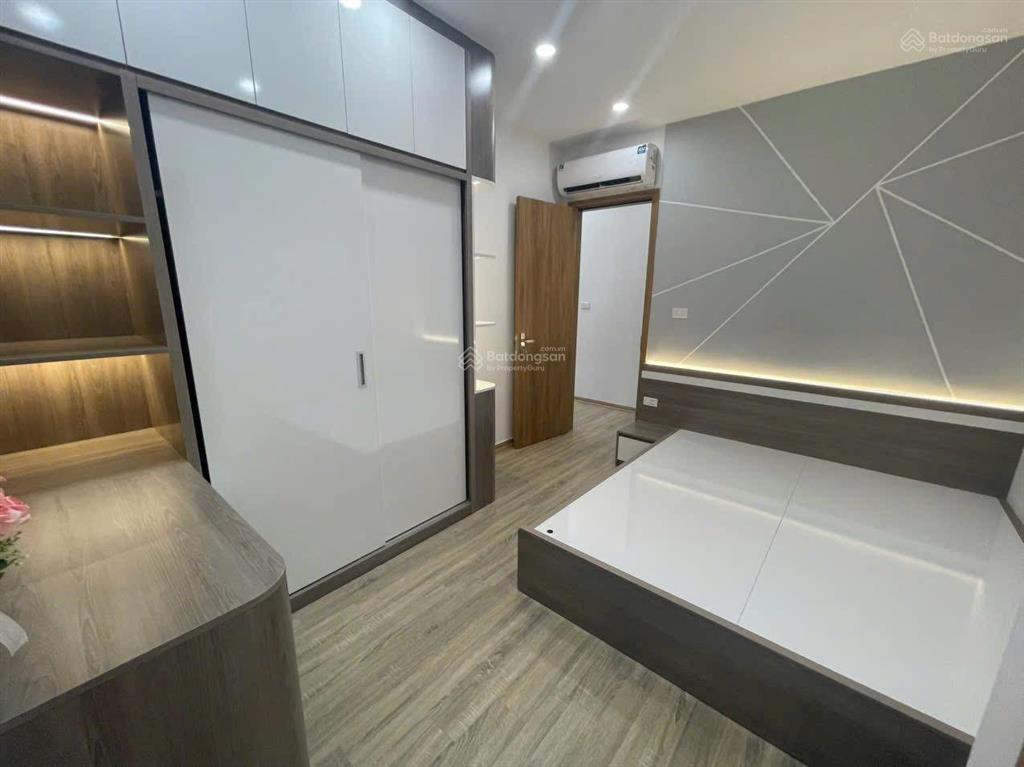 Bán chung cư đền lừ  hoàng mai. dt thông thủy 55m2 2pn 1 vệ sinh. giá 4,6 tỷ.  0983 282 ***