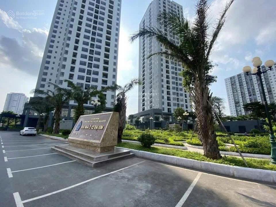 Bán ch chung cư x2 đại kim  đường trần hoà. dtich 80m2 3 p ngủ, 2wc. giá 5,5 tỷ.  0983 282 ***