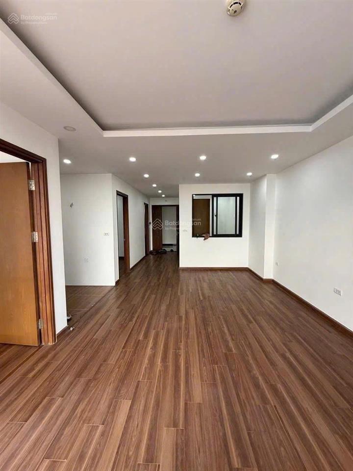 Bán ch chung cư x2 đại kim  đường trần hoà. dtich 80m2 3 p ngủ, 2wc. giá 5,5 tỷ.  0983 282 ***