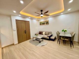 Bán ch chung cư đền lừ  hoàng mai. dt 55m2 gồm 2pn 1wc. giá 3,8 tỷ.  0983 282 ***