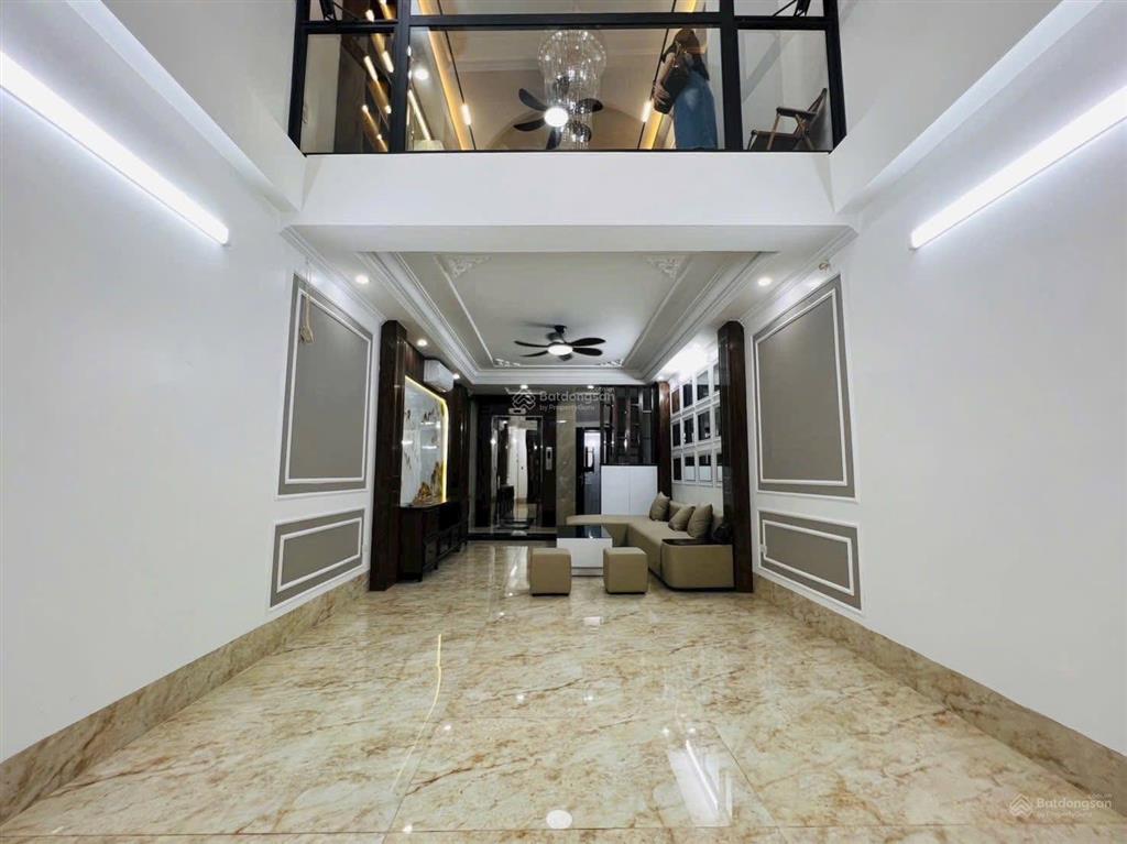 Bán nhà riêng ngõ 272 trần khát chân  hn. dt 45m2 xây 6 tầng có thang máy. giá 12,6 tỷ. 0983 282 ***