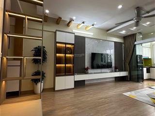 Bán chung cư lilama 124 minh khai. dt 80m2 có 2 phòng ngủ, 2wc. giá 6 tỷ.  0983 282 ***