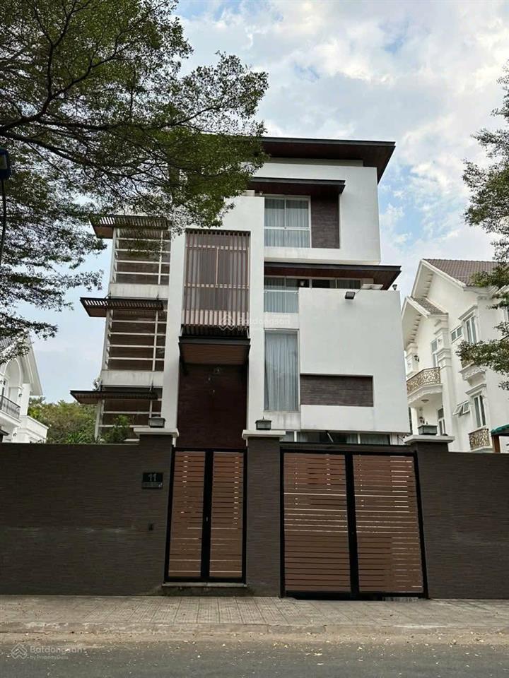 Bán gấp biệt thự 3 tầng tại kđt gia hoà, mt trịnh công sơn view sông, dt 12x23m giá 45 tỷ