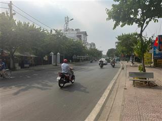 Mt đường số 2 ngay xa lộ hà nội, dt 5,5m full thổ 135m2, khu vực xây được hầm 7 tầng, giá chỉ 20 ty