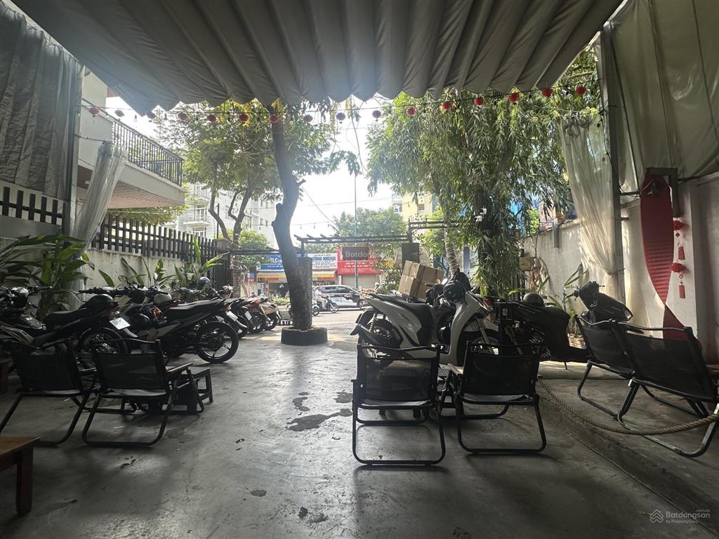 Mt đường số 2 ngay xa lộ hà nội, dt 5,5m full thổ 135m2, khu vực xây được hầm 7 tầng, giá chỉ 20 ty