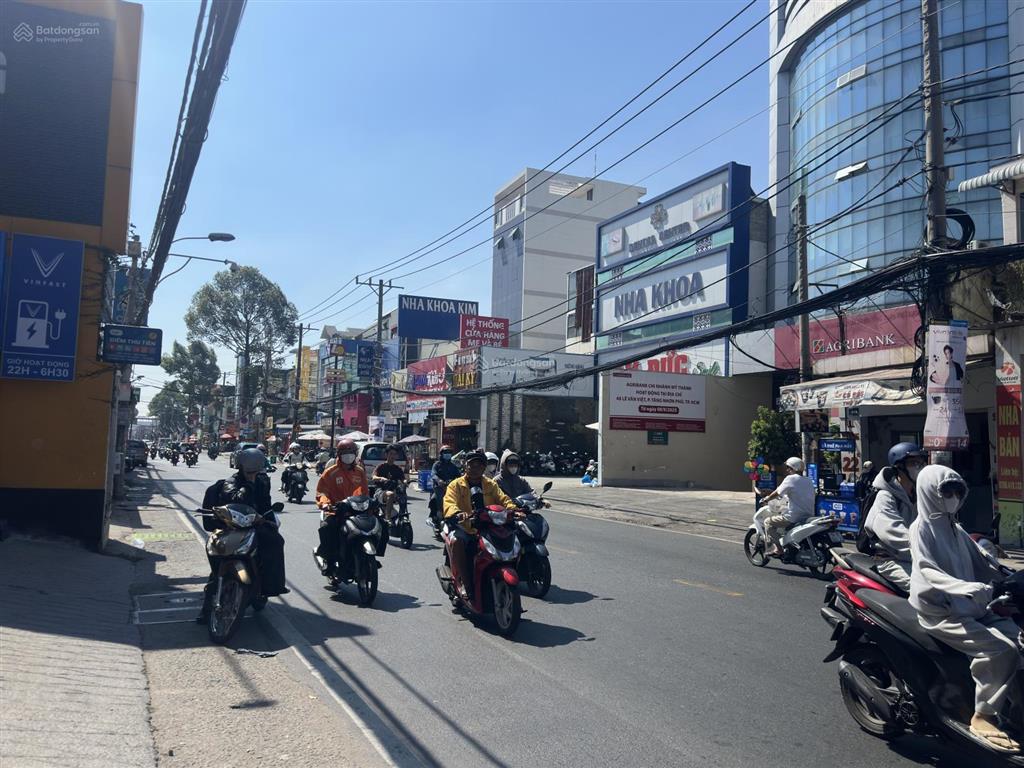 Mt đỗ xuân hợp, ngang 5m sử dụng 150m2, sẵn nhà cấp 4 cho thuê, xd được 1 hầm 7 tầng, giá chỉ 19 ty