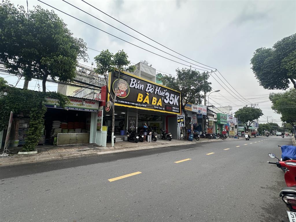 Bán mt dương đình hội, 6,5mx30m có 160m2 thổ, nhà 4 tầng có hđt 40tr/th, giá chỉ 17,8 tỷ còn tl