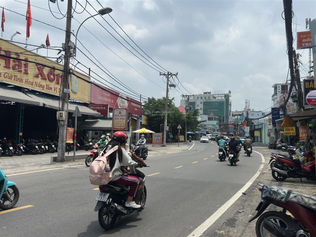 1,2ha mt đỗ xuân hợp, phường phước long b, ngang 80m mt khuôn viên vuông vức, giá chỉ 440 tỷ tl