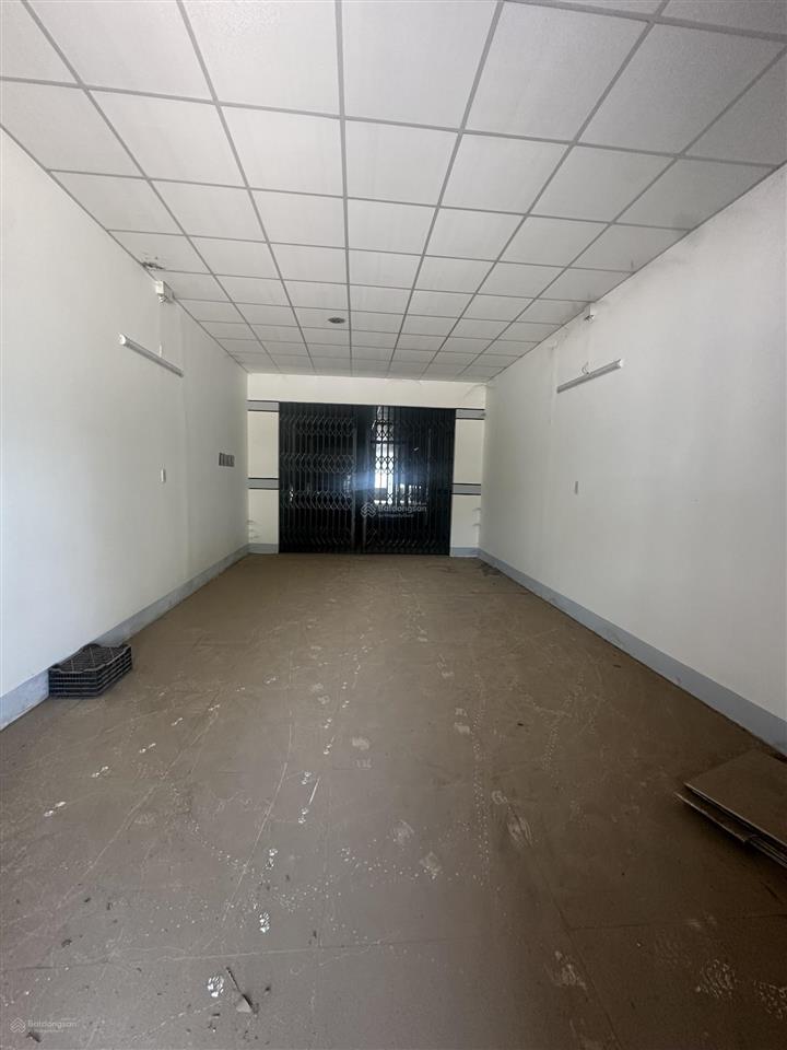 Chỉ 15 tỷ mt kinh doanh nguyễn xiển, sử dụng 240m2 có 200m2 thổ cư, khu xây dựng cao tầng