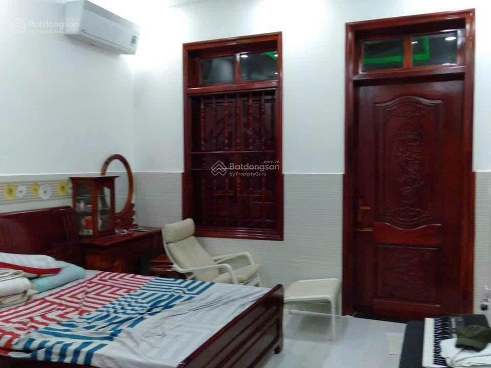Bán nhà mtkd nguyễn hữu dật  dt 4x15m 3 tầng, đường 12m có lề kinh doanh tốt. giá 8 tỷ 7