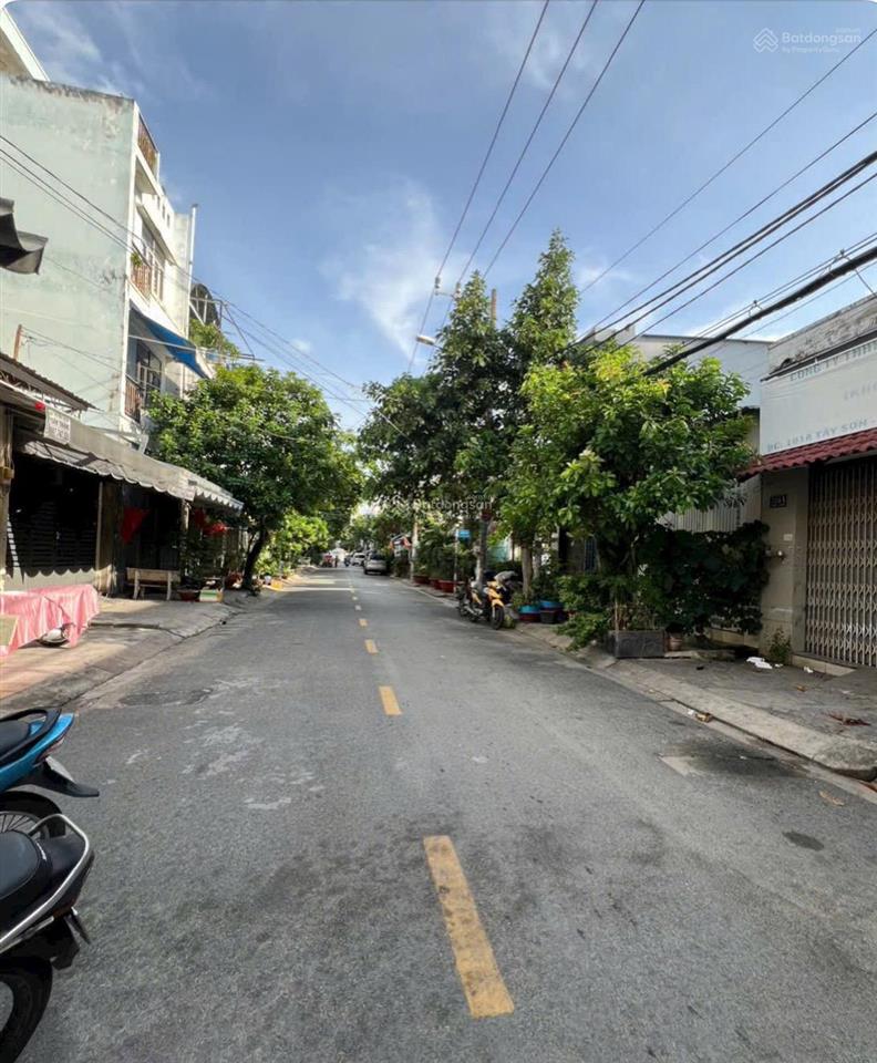 Cho thuê nhà đường xe tải kế kcn tân bình  dt 5x21m cấp 4. giá 12 triệu