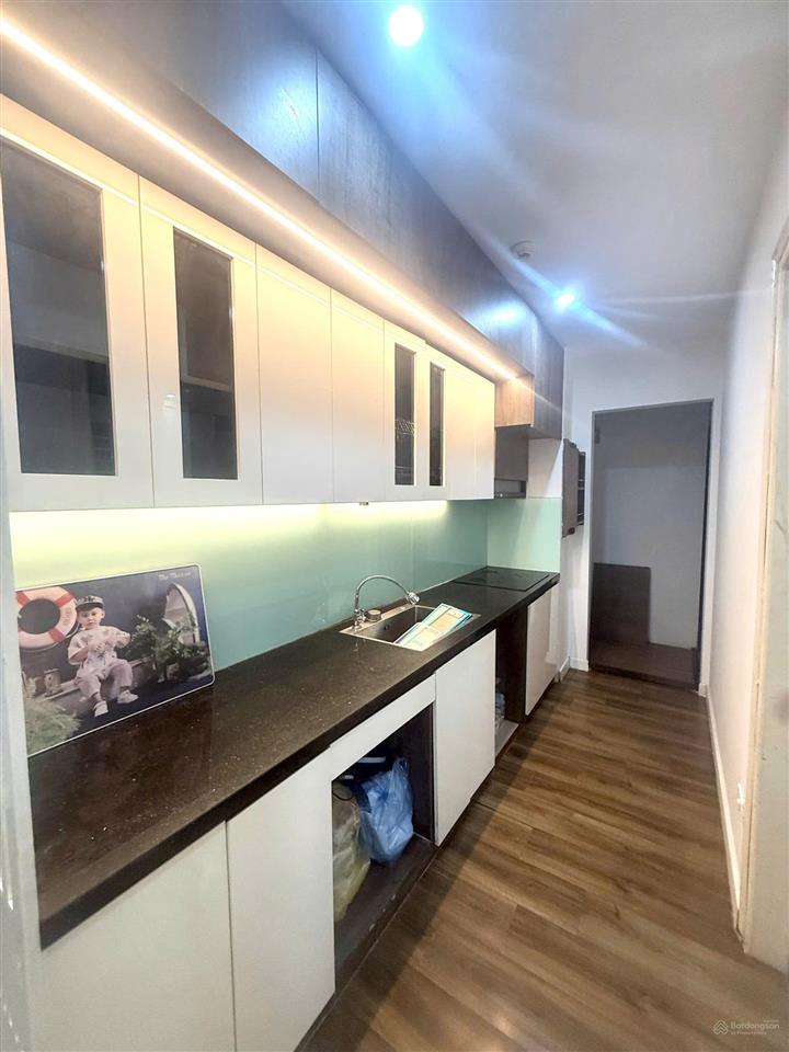 Cần bán gấp căn góc chung cư 18t2đn1