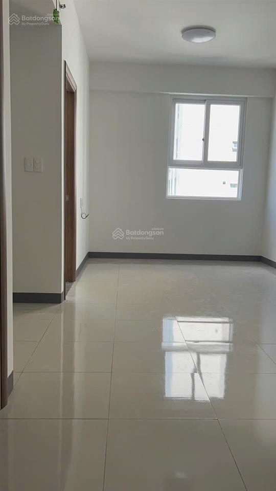 Cần bán gấp căn hộ imperial place thương mại 2pn 1wc 56m đã có sổ hồng giá 2.7 tỷ
