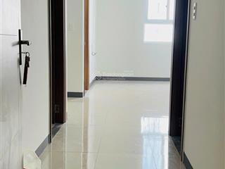 Cho thuê căn hộ imperial place 2pn1wc nhà trống giá 7tr