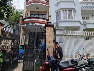 Bán đất tặng nhà ngay trung tâm gò vấp nhà 3 tầng cứng cáp, hẻm xe hơi ngay sát công viên làng hoa