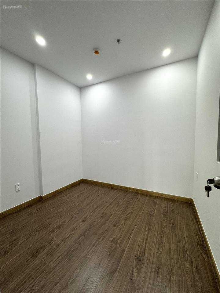 Bán nhanh căn green topaz 2pn 51m2 giá chỉ 2,39tỷ bao thuế phí, tầng đẹp, hỗ trợ khách vay bank.