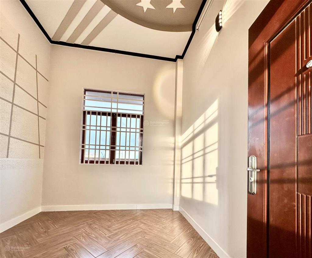Bán nhà gần đh y dược (trục chính hẻm 388), 1 trệt 1 lầu, 4pn, hẻm xe hơi, 6x18m
