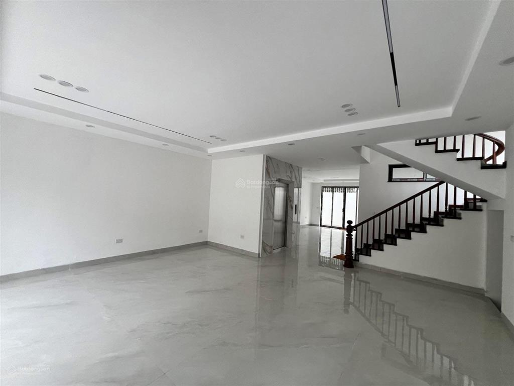 Bán nhà riêng kđt văn phú hà đông 201m2 có thang máy, sát công viên, kinh doanh đỉnh, nhỉnh 39 tỷ