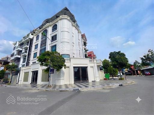 Tòa nhà 7 tầng nguyễn xiển thang máy lô góc 3 vỉa hè dòng tiền 200 triệu/tháng