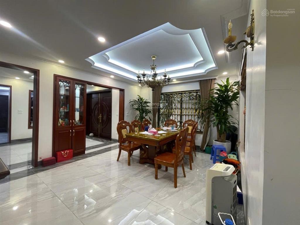 Bán nhà 4 tầng văn phú hà đông  205 m2  4 tầng  mặt tiền siêu rộng  chỉ 35 tỷ