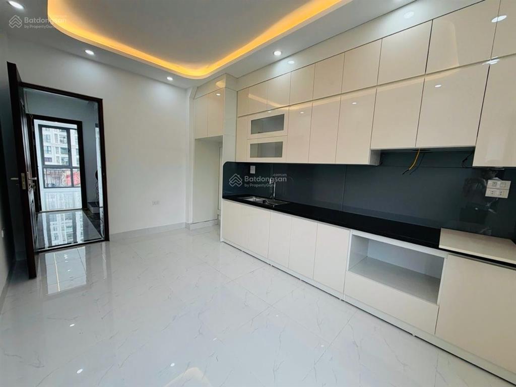 Bán nhà 7 tầng thang máy ở giáp nhất thanh xuân  nhỉnh 12 tỷ