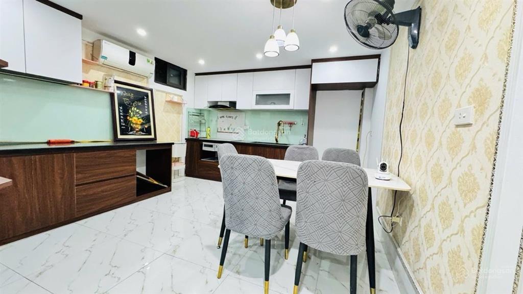 Bán nhà mới đẹp vũ tông phan 40m2  5 tầng  full nội thất  gần ô tô  chỉ hơn 8 tỷ