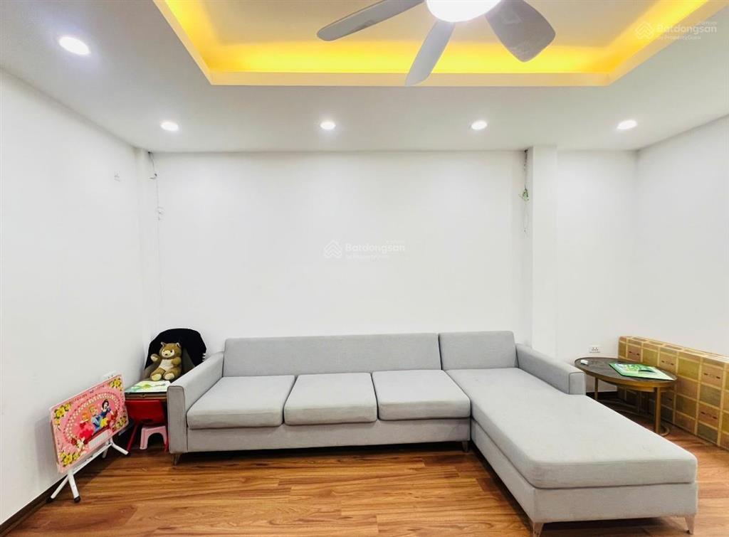Cần bán nhà khu dịch vụ vạn phúc 50m 4 tầng phân lô vỉa hè ô tô tránh nhỉnh 13 tỷ