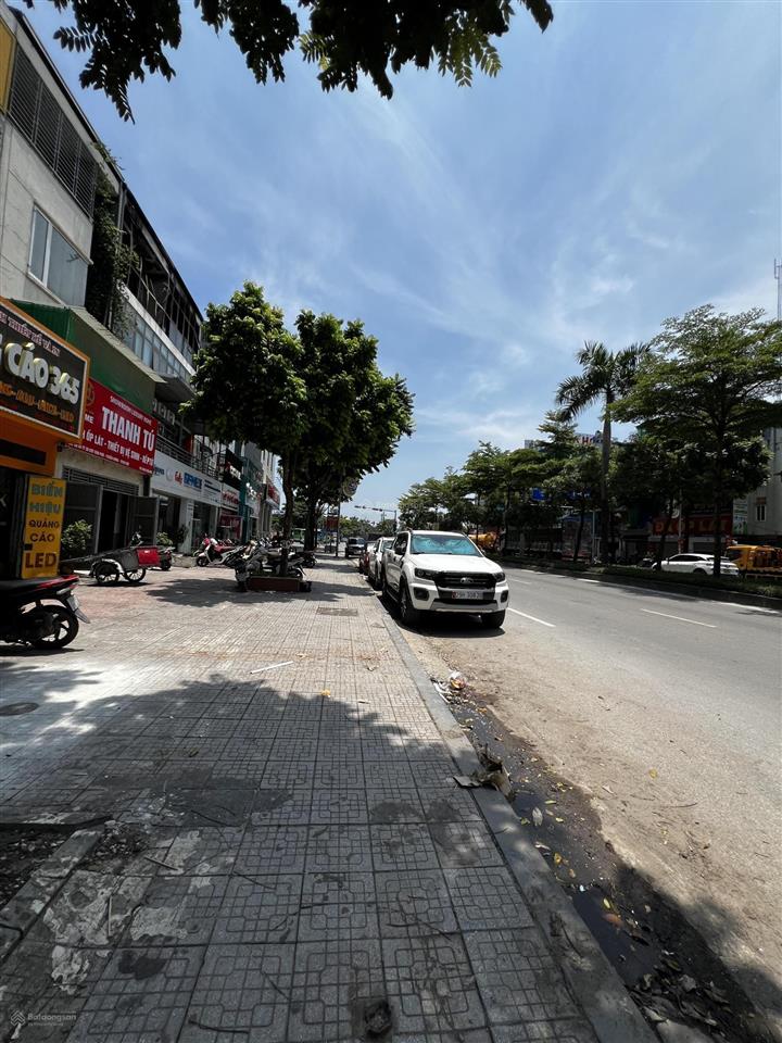 Nhà mặt phố văn khê văn phú, trục đường đôi, vỉa hè đá bóng, 100m2 giá cực tốt