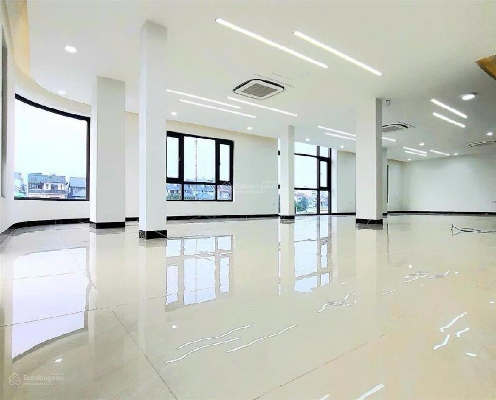 Toà văn phòng gần đường nguyễn xiển, 7 tầng thang máy, lô góc, 2 vỉa hè, kinh doanh da dạng
