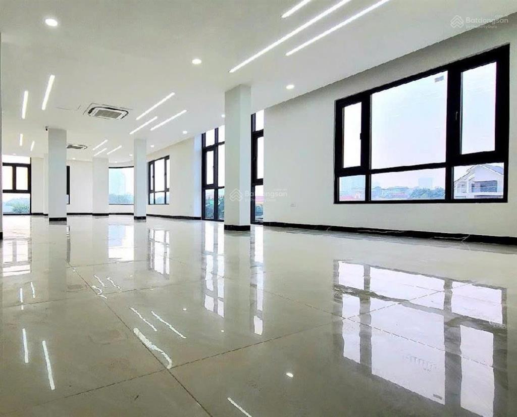 Toà văn phòng gần đường nguyễn xiển, 7 tầng thang máy, lô góc, 2 vỉa hè, kinh doanh da dạng