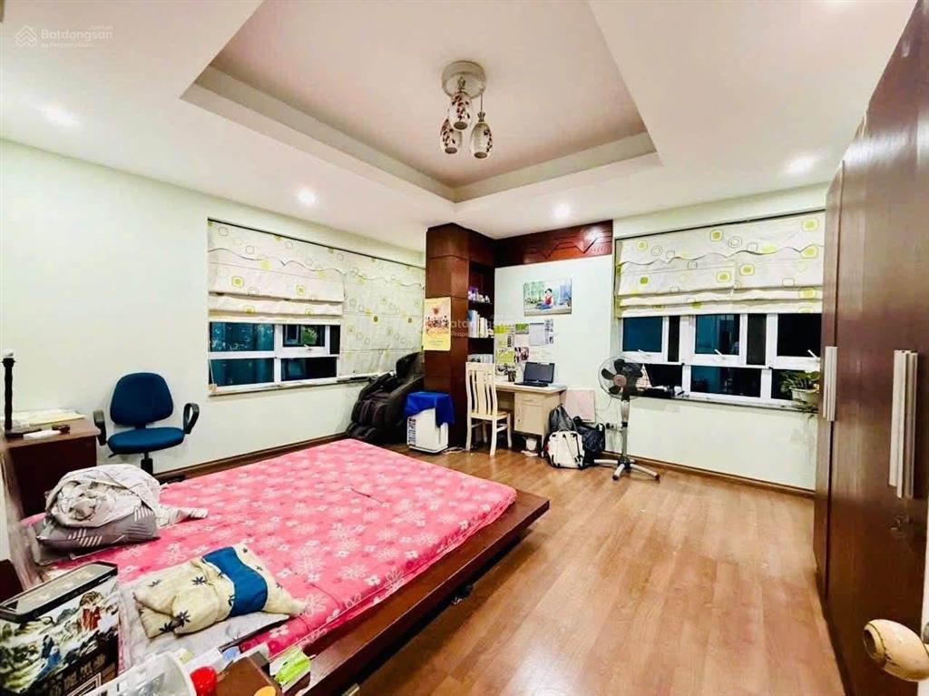 Mặt phố gần trường chinh thanh xuân 79m 5 tầng vỉa hè rộng kinh doanh đỉnh 32 tỷ