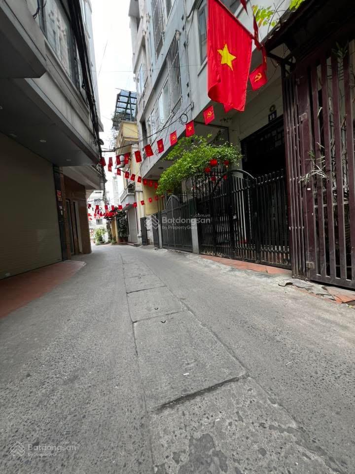 Bán nhà phố khương hạ thanh xuân, diện tích 65m dân xây 4 tầng, ô tô 7 chỗ đỗ cửa, giá hơn 13 tỷ