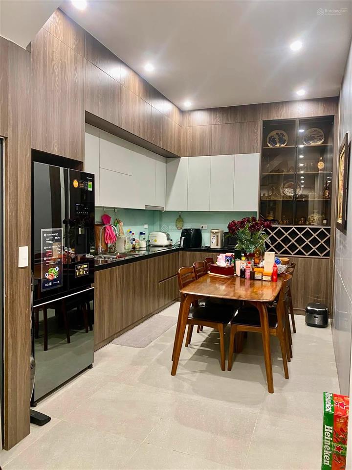 Bán nhà phố hoàng văn thái thanh xuân, 42m, ô tô vào nhà, 4 ngủ full nội thất, nhỉnh 13 tỷ