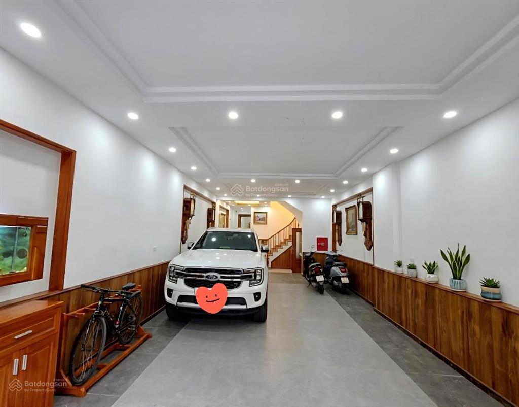 Bán nhà 105m2 5 tầng ở văn phú  hà đông mặt đường 24m  kinh doanh đỉnh  hơn 25 tỷ!