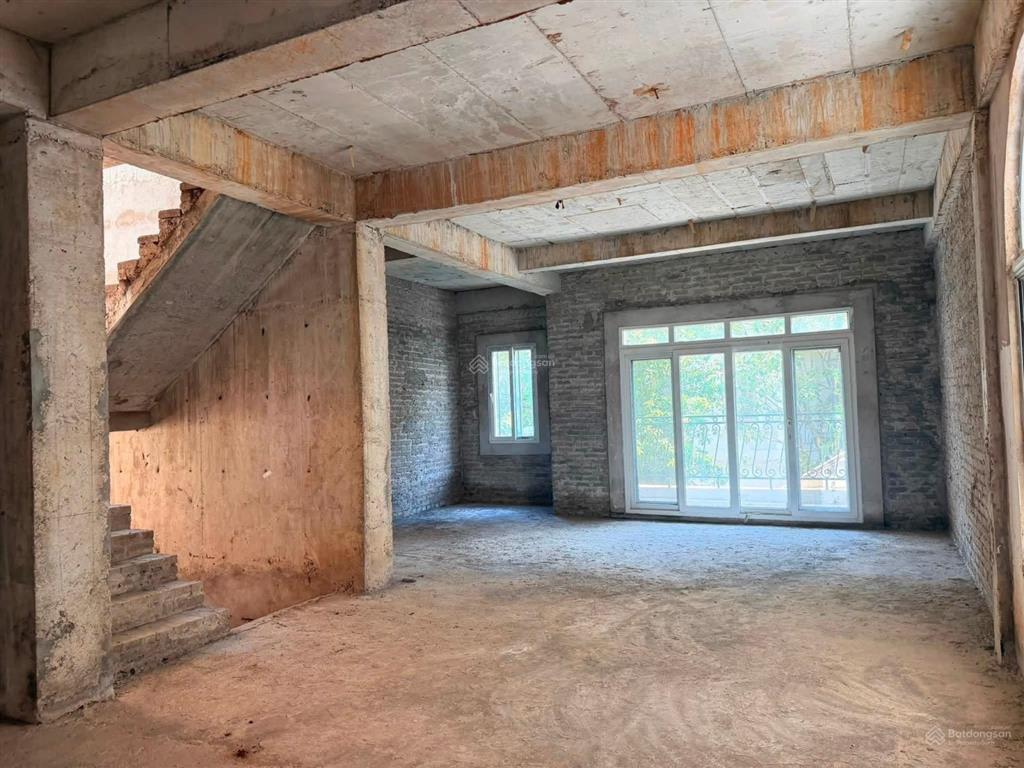 Biệt thự huyndai hillstate hà đông 155m, có hầm, 3 thoáng giá hơn 40 tỷ