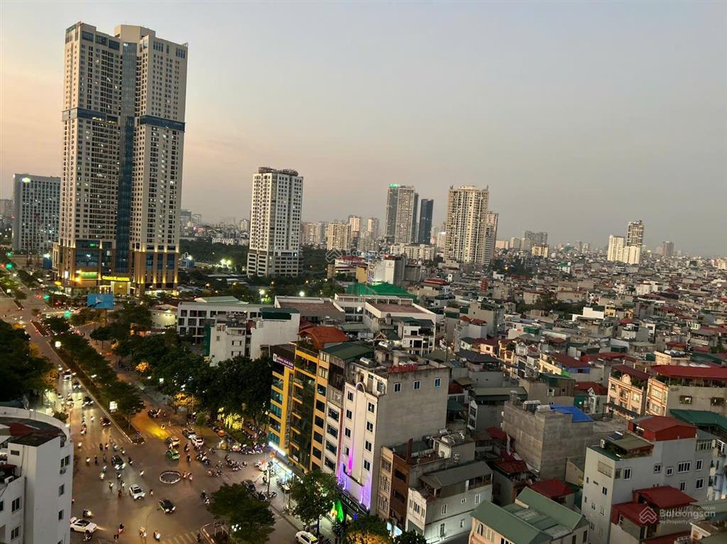 Chính chủ bán căn 2pn2wc central field 219 trung kính, dt 70m2, full nội thất, sẵn sổ, giá 6.7 tỷ