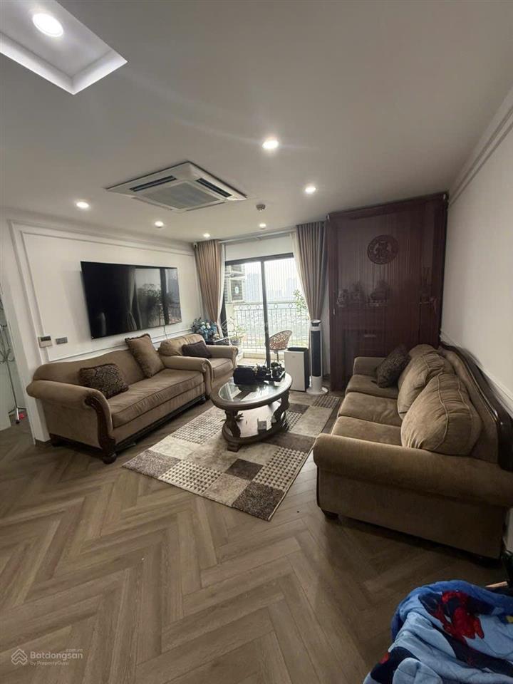 Chính chủ bán căn 3pn2wc sapphire palace chính kinh, dt 100m, full nội thất đẹp, sẵn sổ, giá 8.8 tỷ