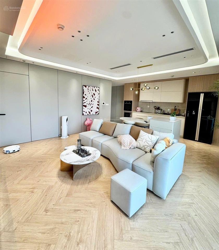 Chính chủ bán căn 3pn thiên niên kỷ hà đông, dt 100m2, sẵn sổ, full nội thất, có slot, giá 8.2 tỷ