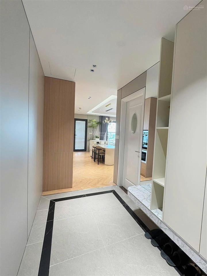 Chính chủ bán căn 3pn thiên niên kỷ hà đông, dt 100m2, sẵn sổ, full nội thất, có slot, giá 8.2 tỷ